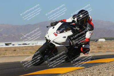 media/Oct-08-2022-SoCal Trackdays (Sat) [[1fc3beec89]]/Turn 9 Inside (10am)/